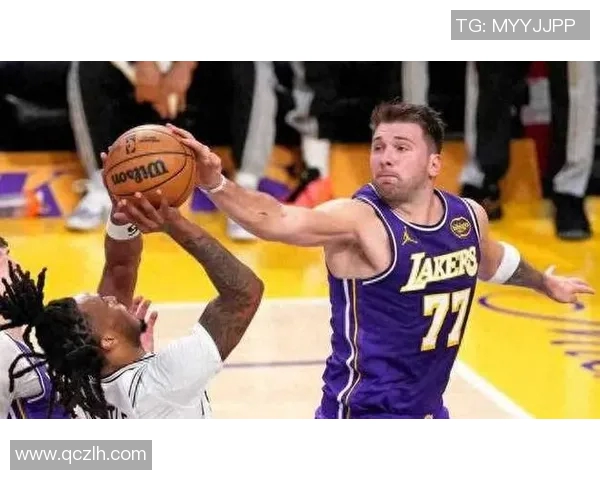 尼克斯112-100击败湖人，阿奴诺比25分东契奇30+15+8难救主